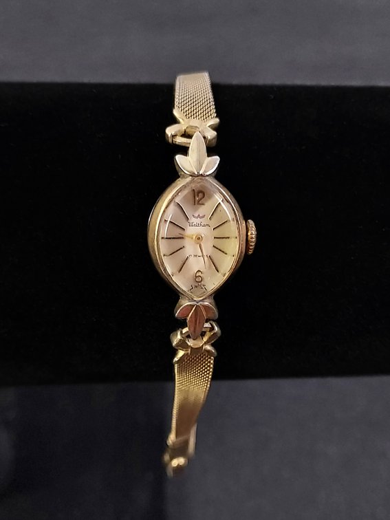 Vintage Waltham 17-Jewel Ladies Wristwatch