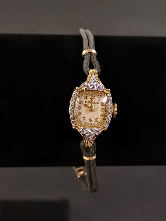 1942 Ladies Bulova Wristwatch