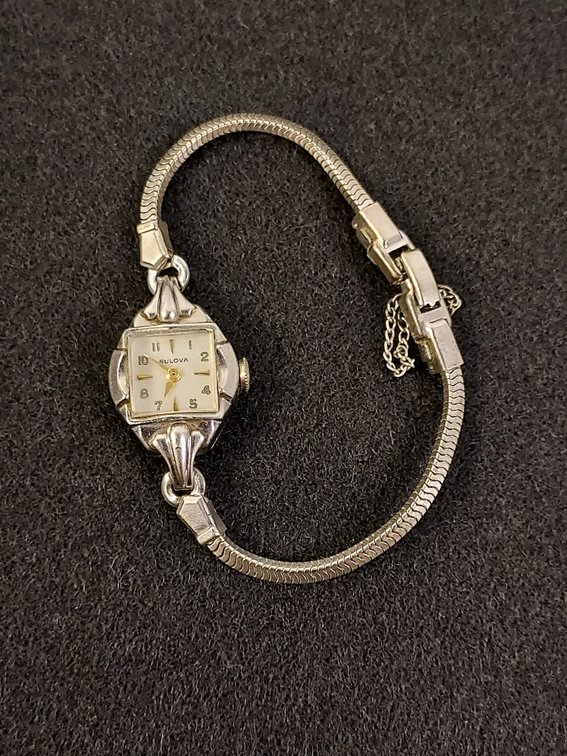 Vintage Bulova Ladies Wristwatch