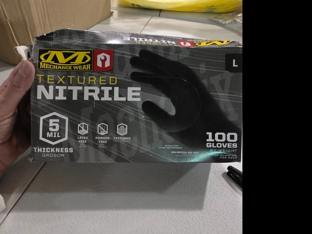 Box of 100 Textured Nitrile Gloves