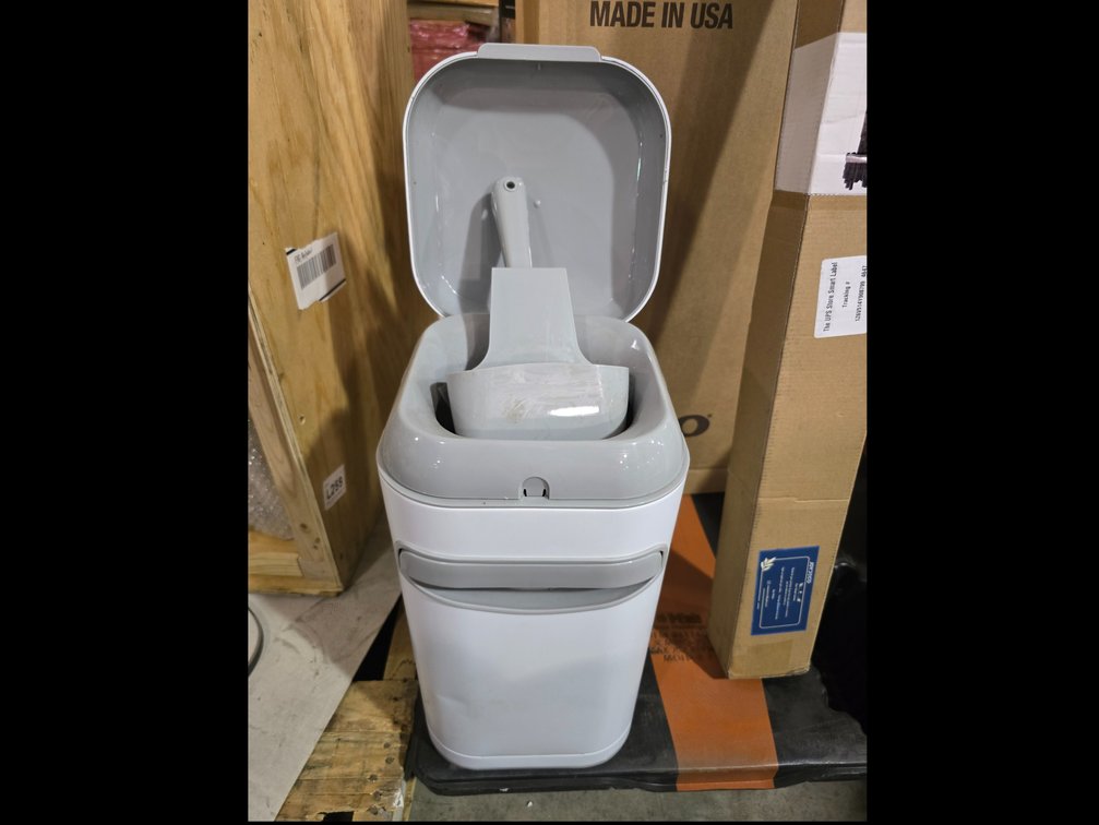 Cat litter genie