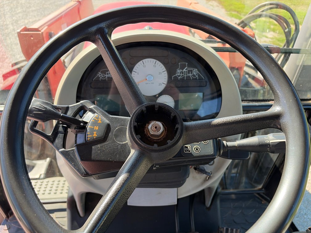 Image for 2009 Massey Ferguson 6480