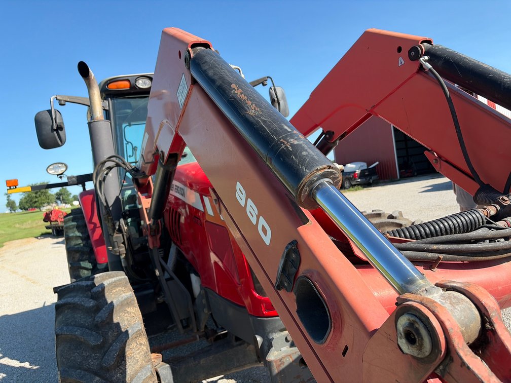 Image for 2009 Massey Ferguson 6480