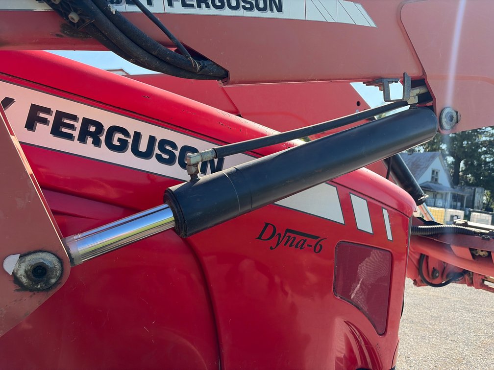 Image for 2009 Massey Ferguson 6480