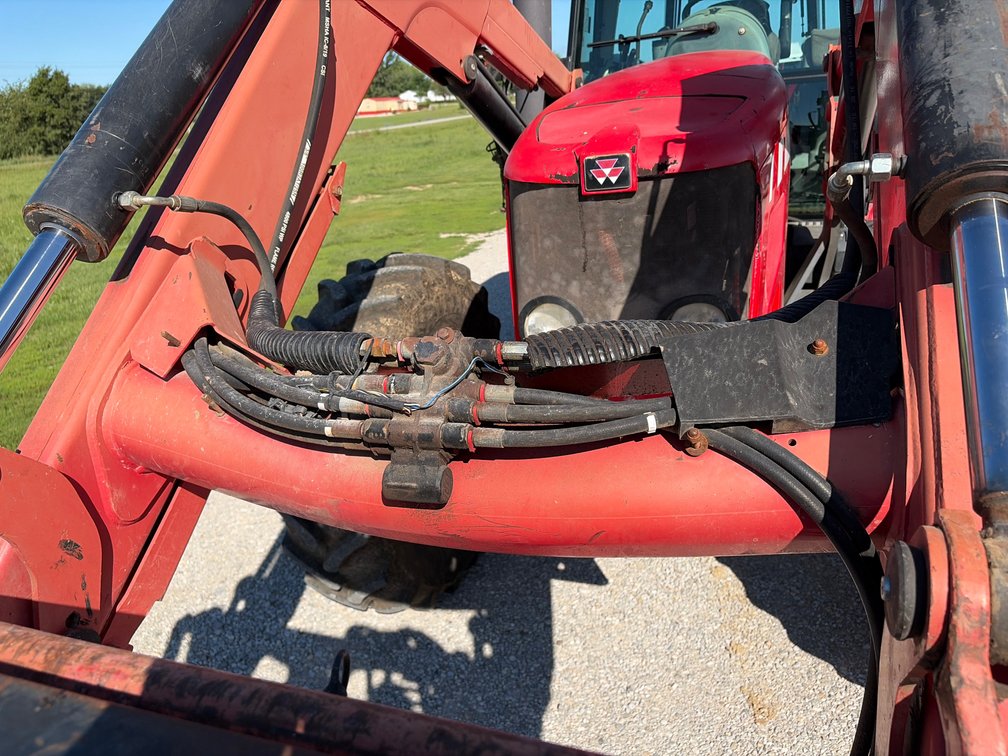 Image for 2009 Massey Ferguson 6480
