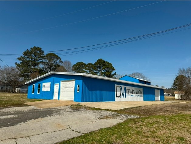 Image for ONLINE AUCTION!  SHOP & 0.65 ACRE+/- IN LITTLEVILLE!