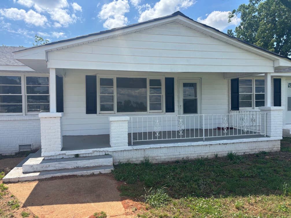 Image for Online Real Estate Auction! 4 BR, 2 BA Brick & Siding Home On 0.73 Acre+/- ~ Leighton, AL