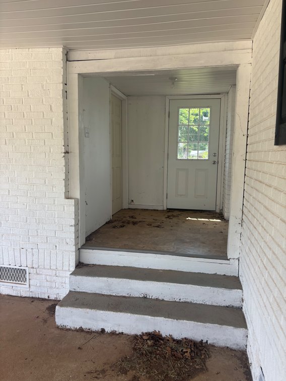Image for Online Real Estate Auction! 4 BR, 2 BA Brick & Siding Home On 0.73 Acre+/- ~ Leighton, AL