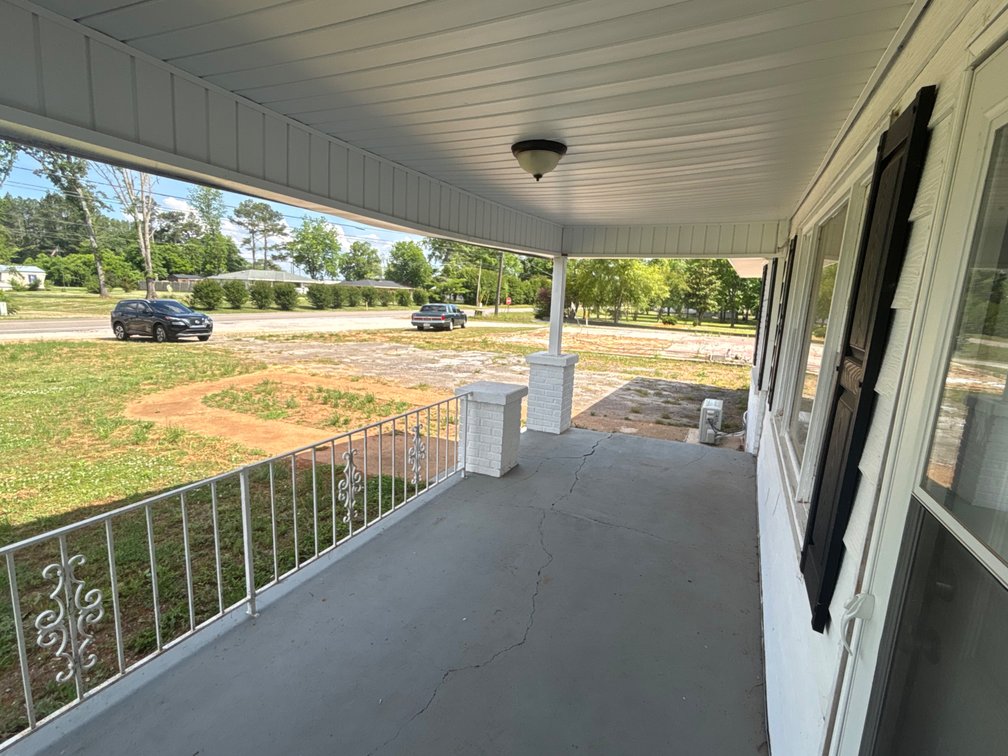 Image for Online Real Estate Auction! 4 BR, 2 BA Brick & Siding Home On 0.73 Acre+/- ~ Leighton, AL