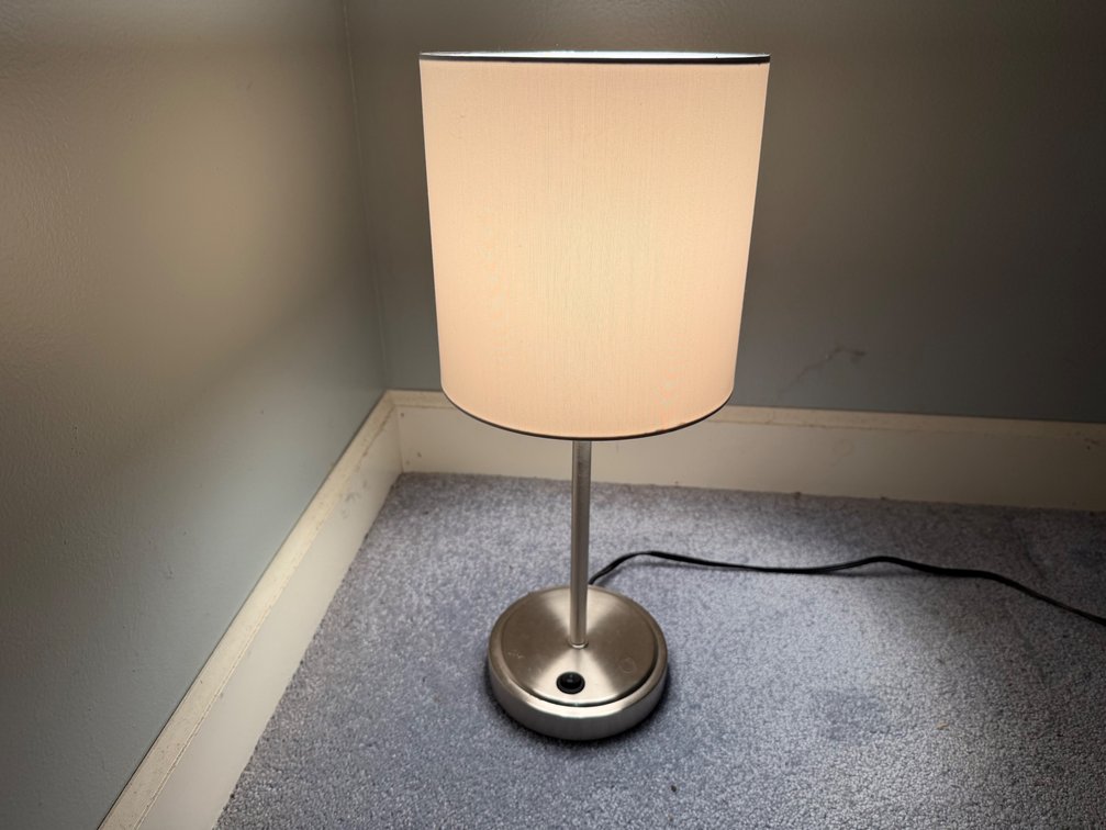 Table lamp