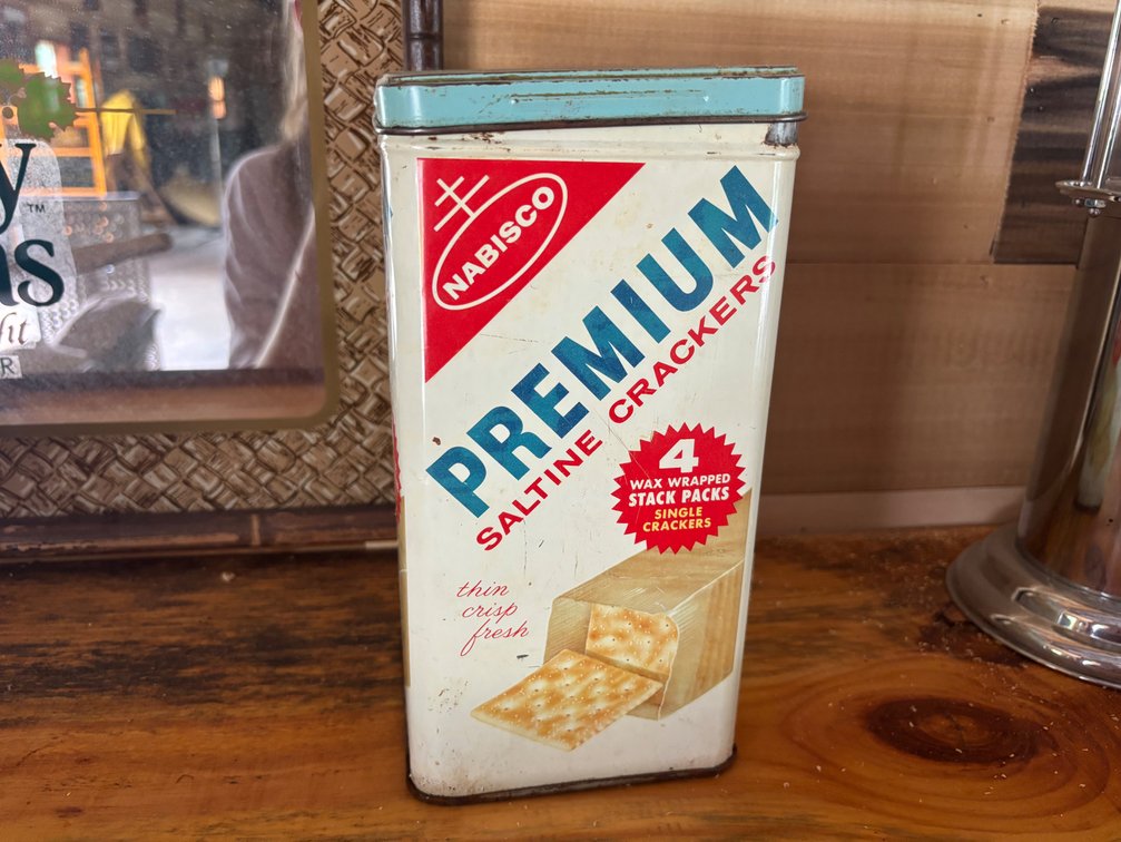 Premium Saltine Cracker Tin