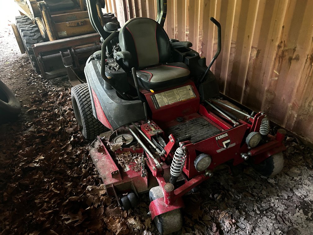 Ferris zero turn mower