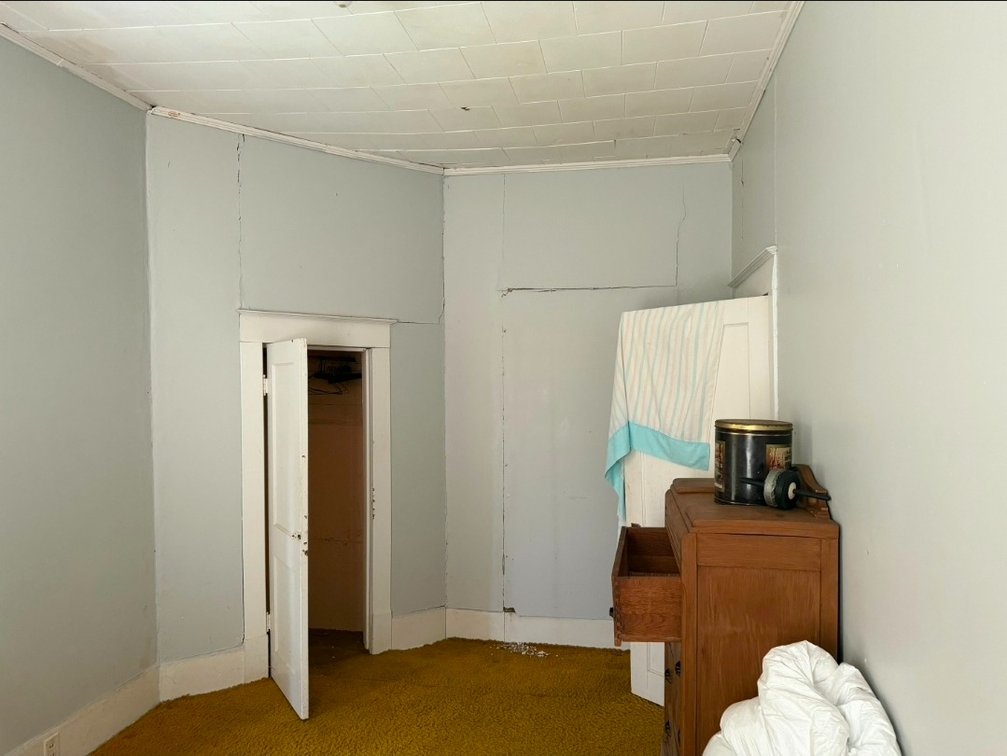Image for Online Absolute Real Estate Auction! 