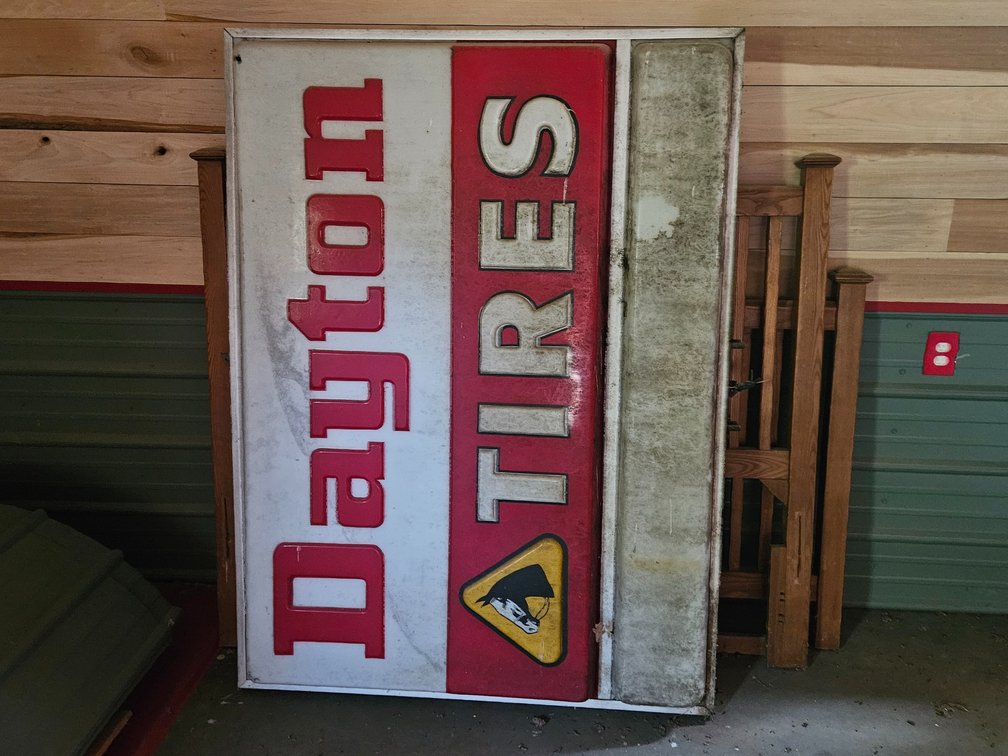 Dayton tires sign