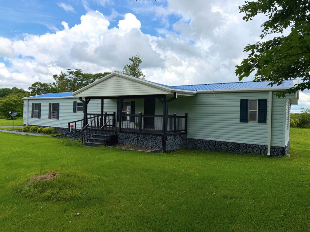 Image for Online Auction!  3 Bedroom, 2 Bath Mobile Home On 3.6 Acres+/- In Winston County, AL!