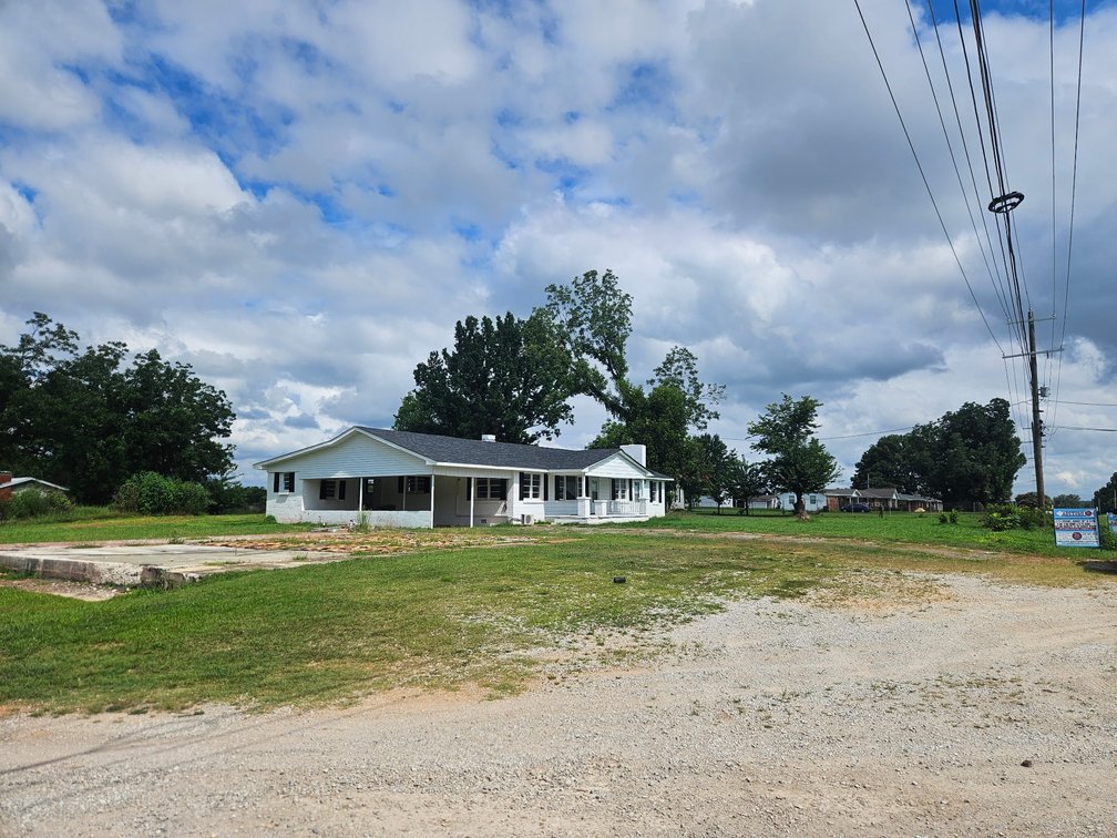 Image for ABSOLUTE Online Real Estate Auction! 4 BR, 2 BA Home On 0.73 Acre+/- in Leighton, AL