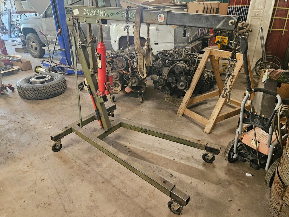 Carolina 5000 rolling engine hoist