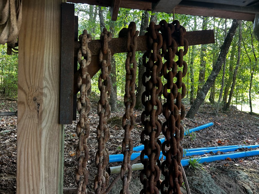 Large chains and cable with large hook