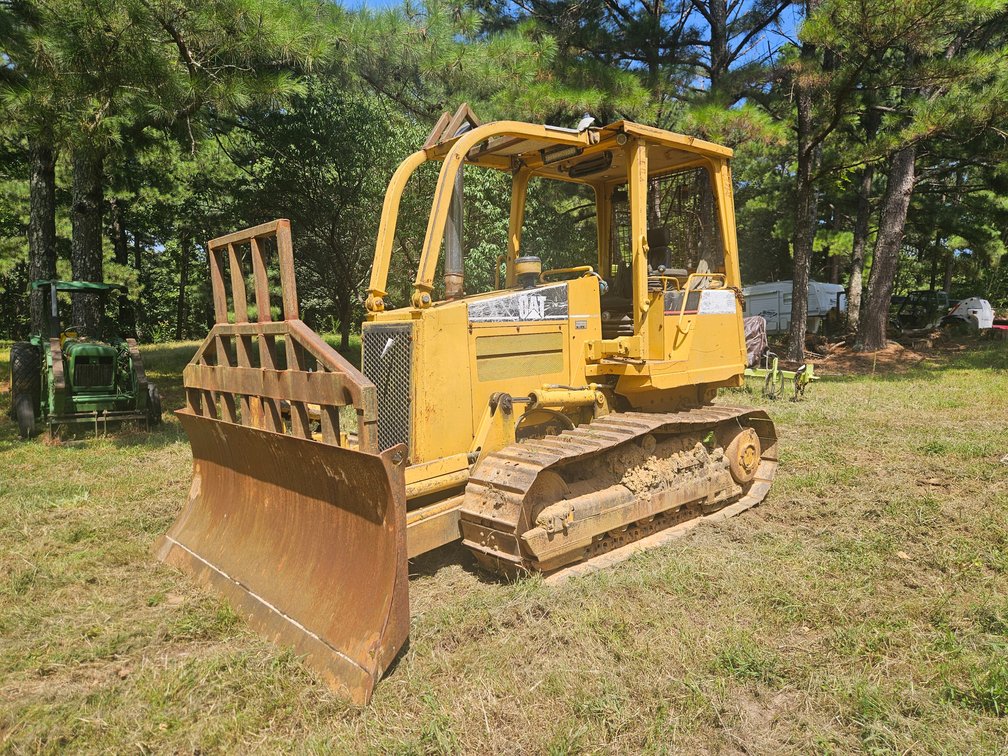 Caterpillar D4C dozer