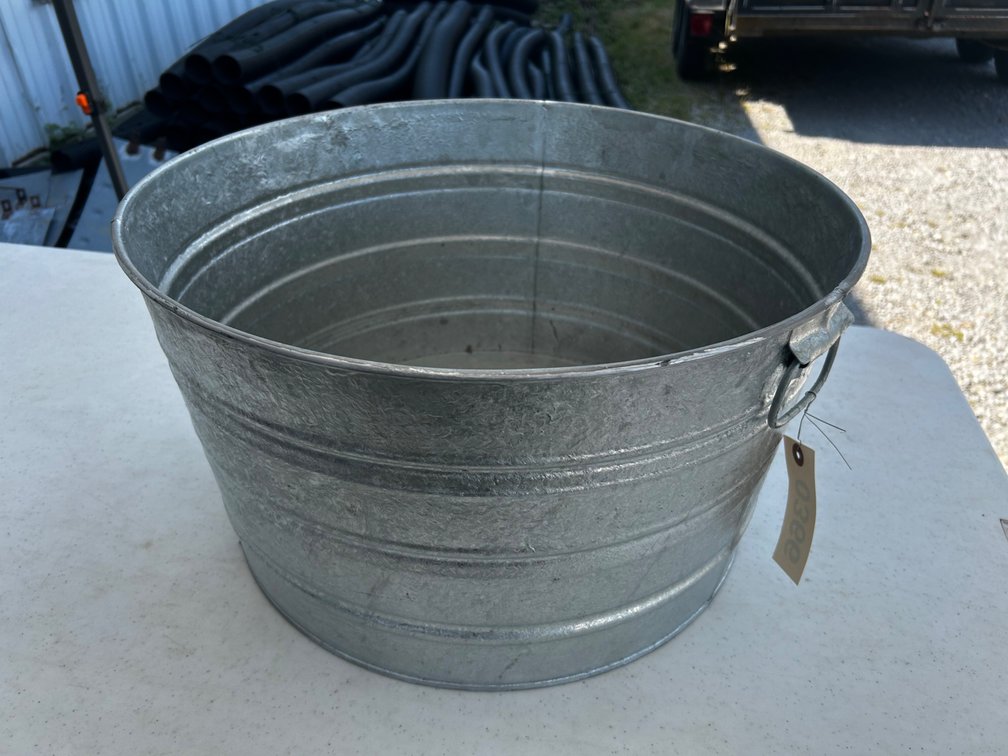 Round metal bin