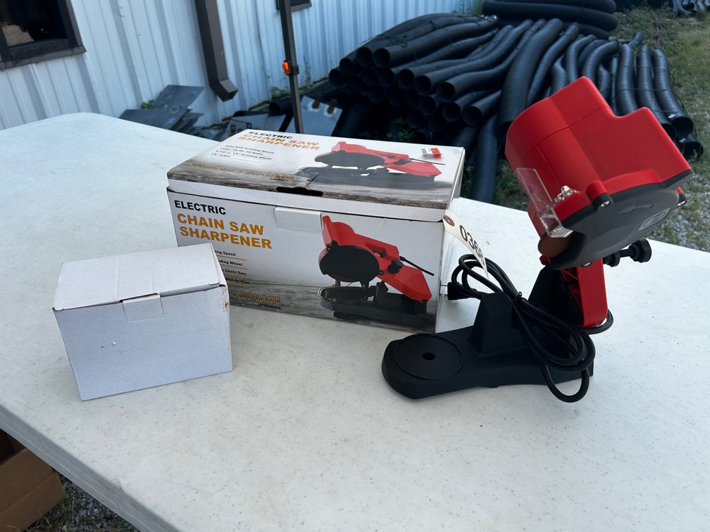 Electric chainsaw sharpener