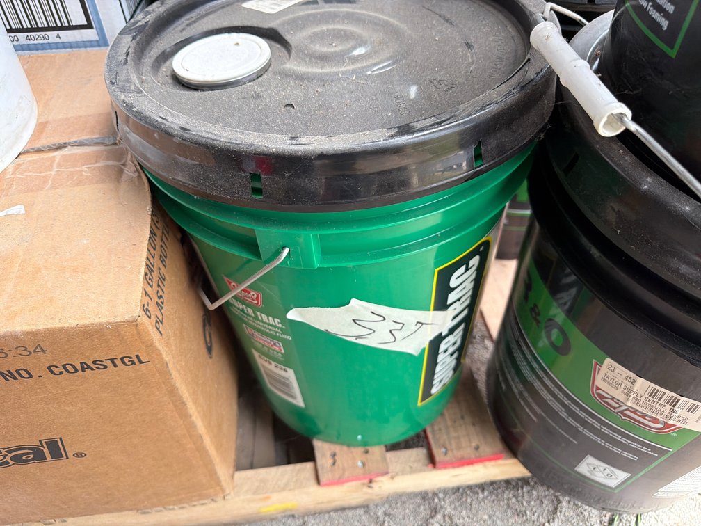 5 gallons hydraulic fluid