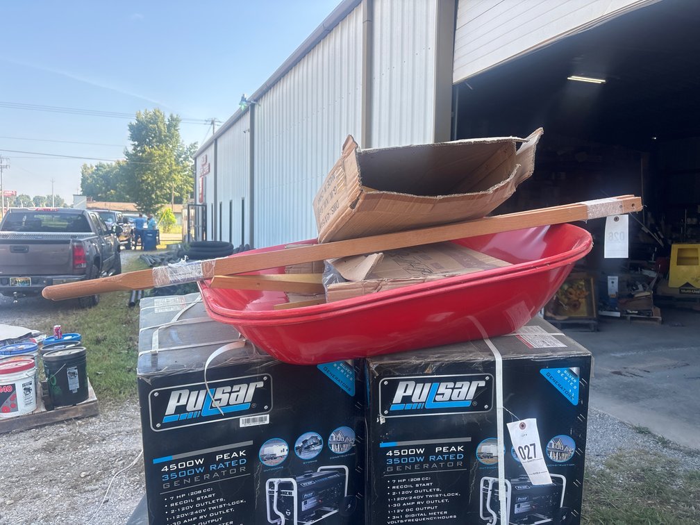 Wheelbarrow & Extra Parts