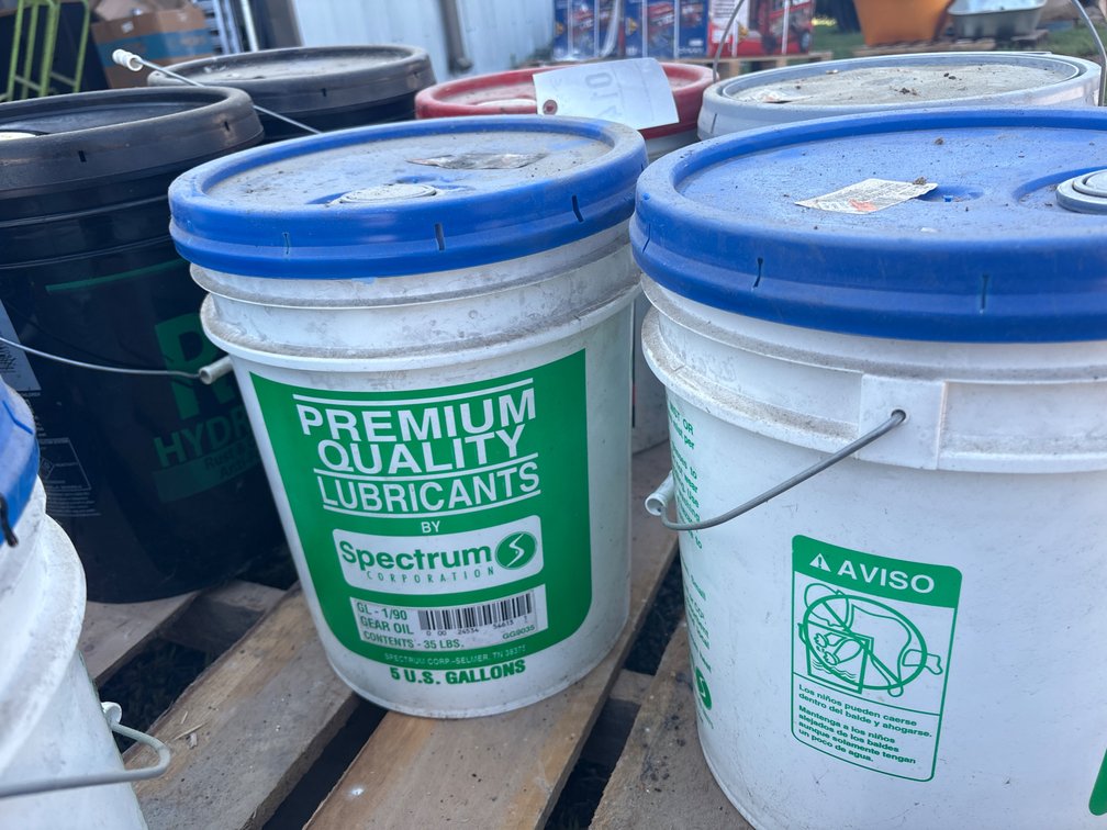 3-5 gallon buckets (2-GL-1/90 gear oil, R&O hydraulic oil)