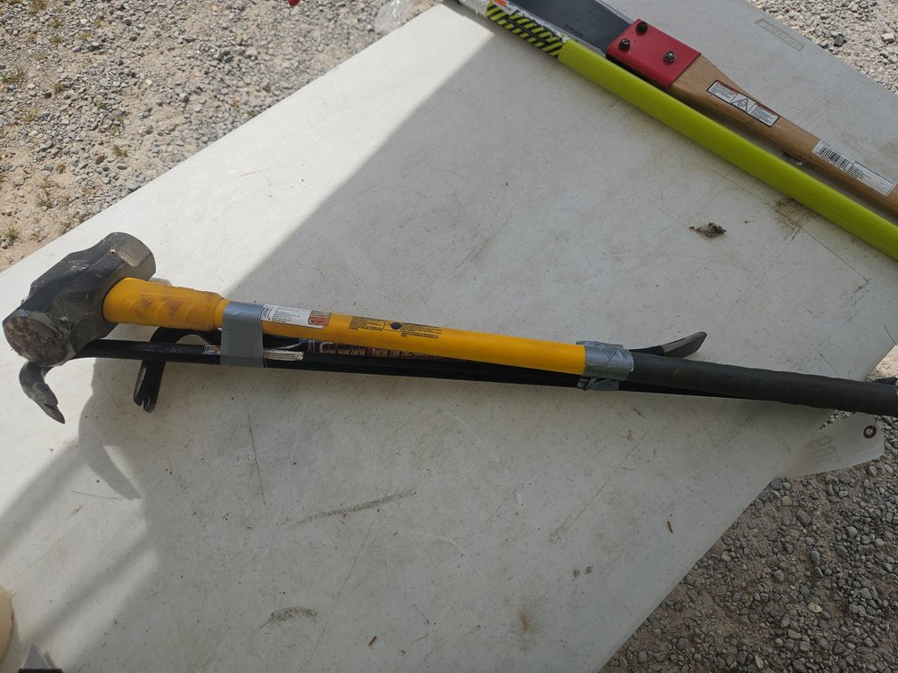 Hammer & crowbars