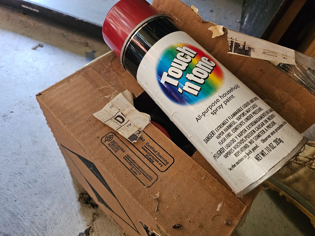6 cans red spray paint
