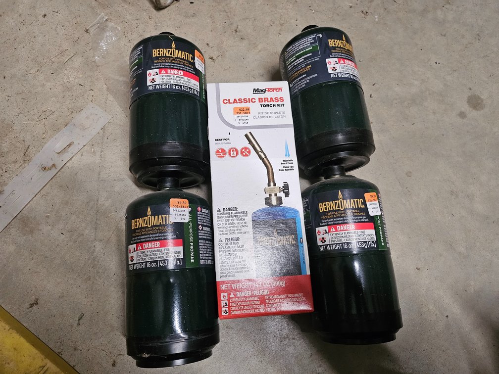 MagTorch brass torch kit with tank & 4 bernzomatic propane bottles