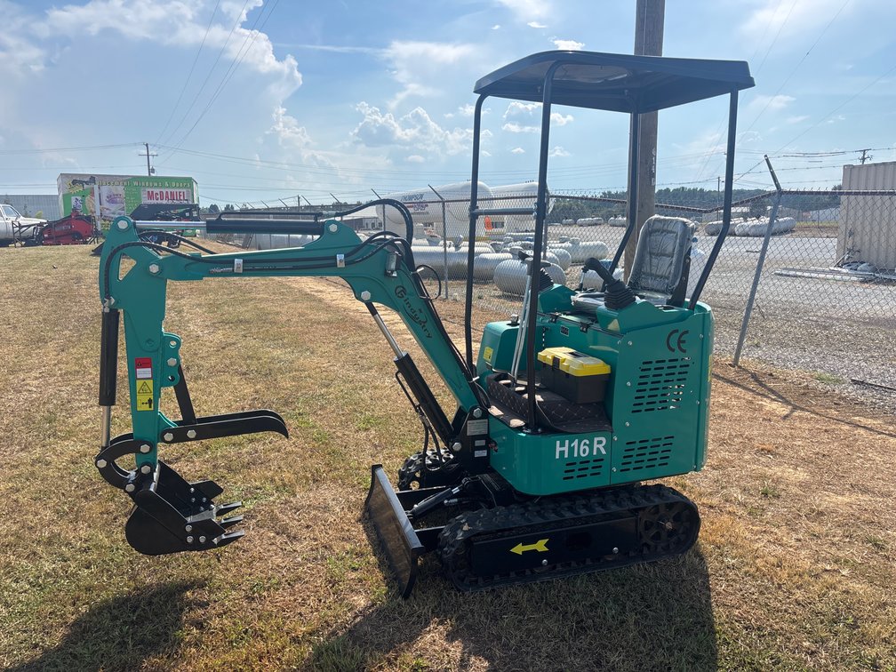 CFG Industrial Gas Mini Excavator H16R
