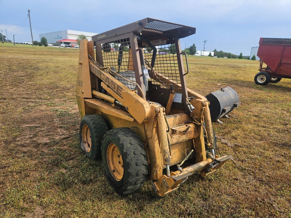 Case 1838 Skidsteer & Attachments