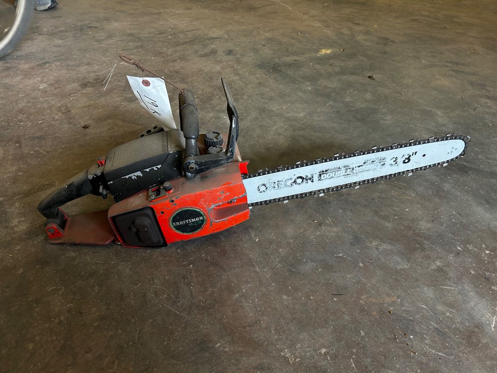 Vintage Craftsman 3.7/18” chainsaw