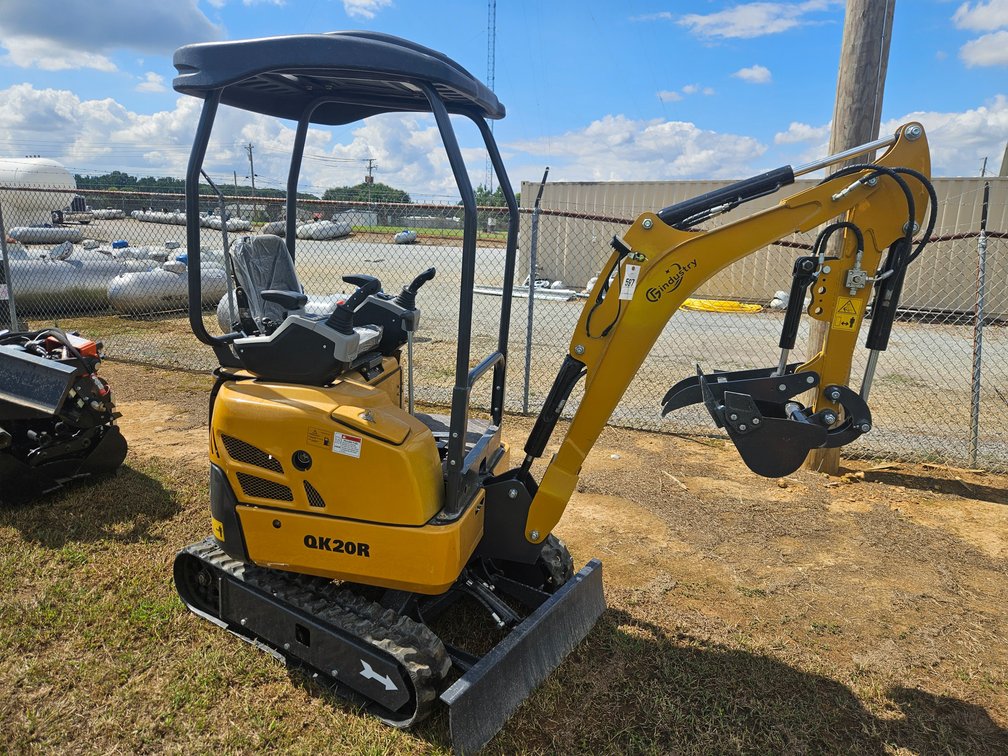 QK20R model mini excavator