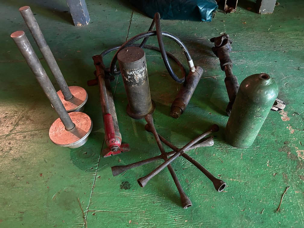 Hydraulic ram and more