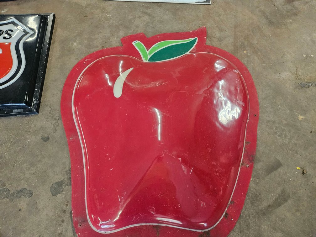 5'x4' Apple sign