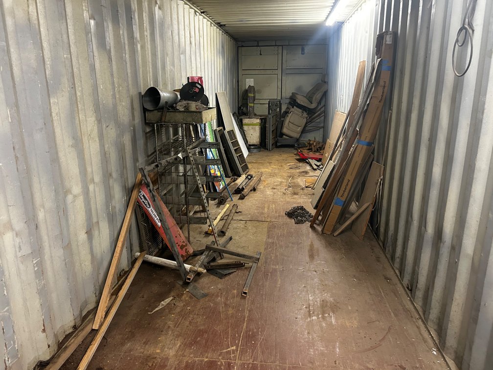Contents of room