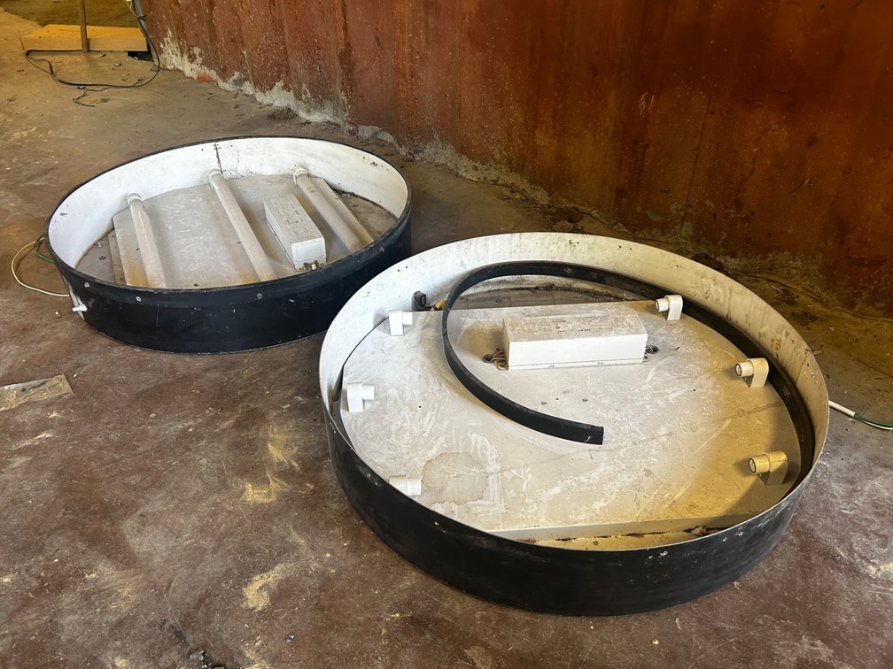 2 circular sign backlights