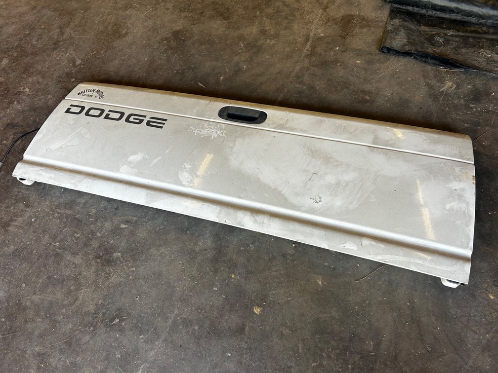 Dodge tailgate