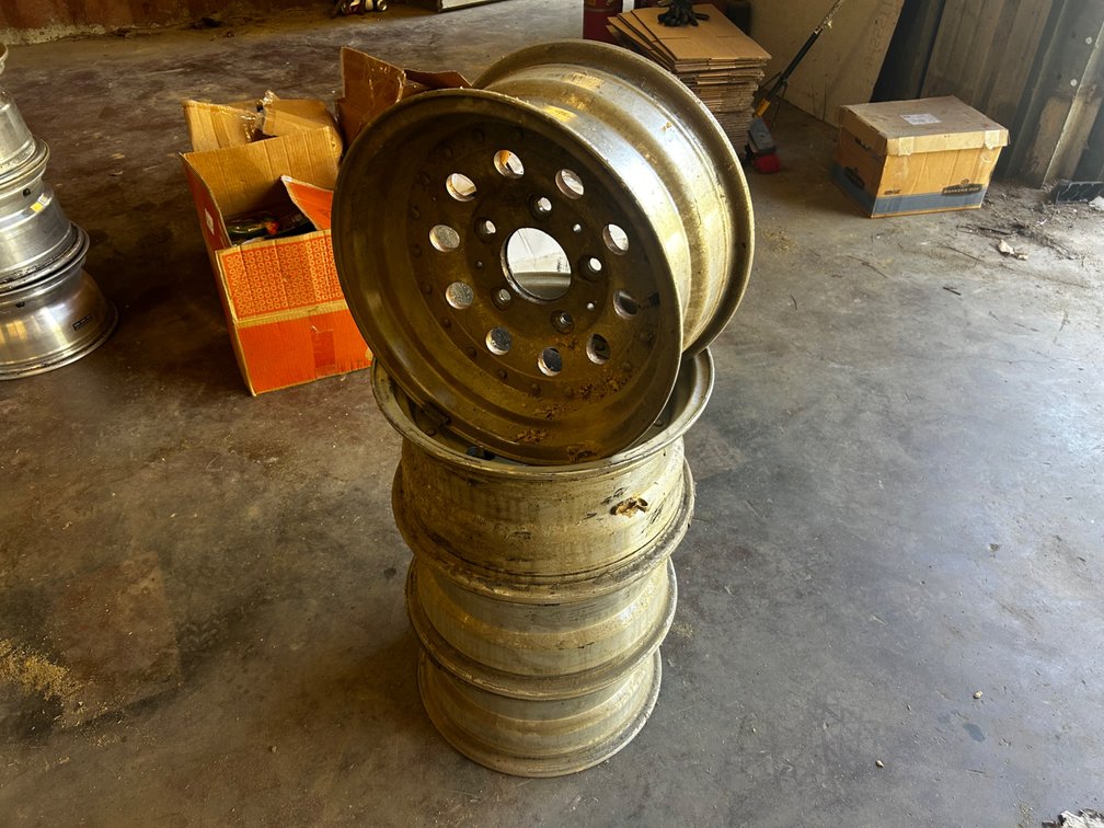 (4) 5 lug wheels