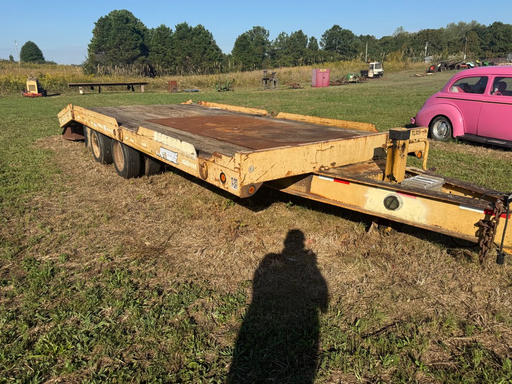 Dual tandem tandem pintle hitch trailer