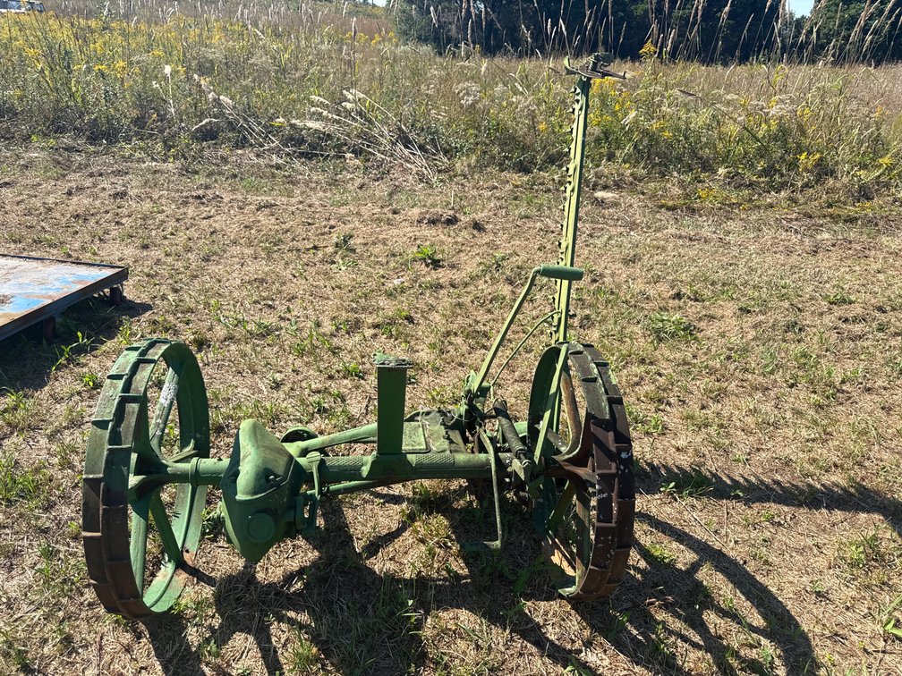 Horse drone sickle mower