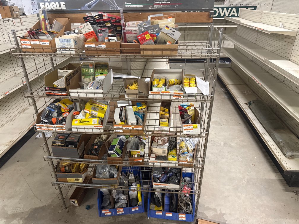 Electrical items, cord ends, dryer, plugs, dryer cords, mail, and female extension cords, and other items