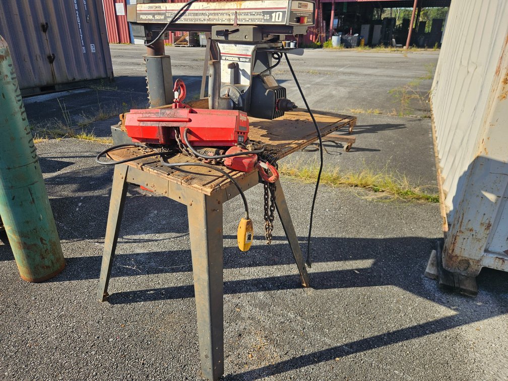 Craftsman table saw with Dayton 500 pound electric hoist