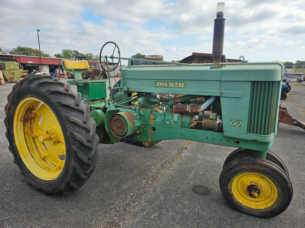 John deere model 60 narrow front tractor