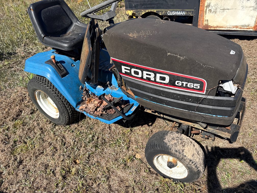 GT 65 Ford lawn tractor