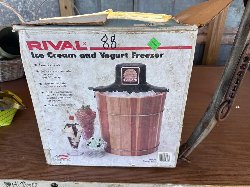 Ice cream freezer