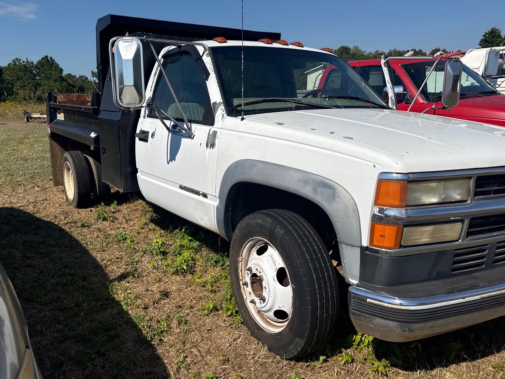 2001 Chevrolet C3500HD Pickup Truck