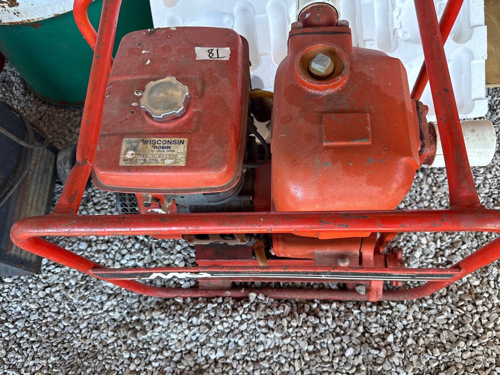 Wisconsin engine with 2 inch pump